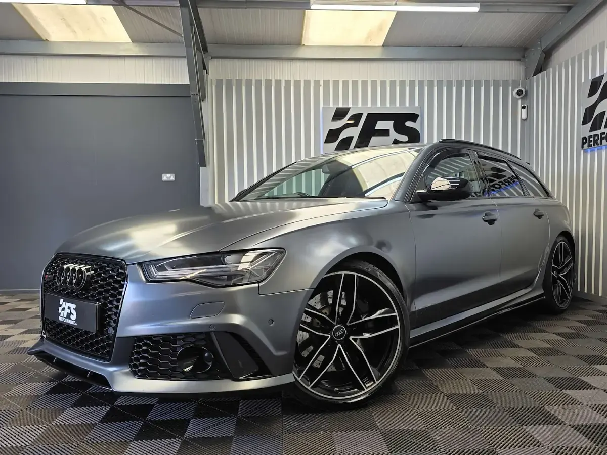 Used Audi RS6 Design 560 HP (411 kW) 2015 Grey Estate