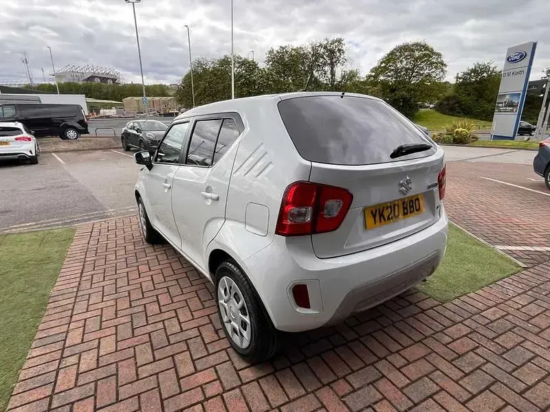 Used Suzuki Ignis SZ3 83 HP (61 kW) 2020 Pure white SUV