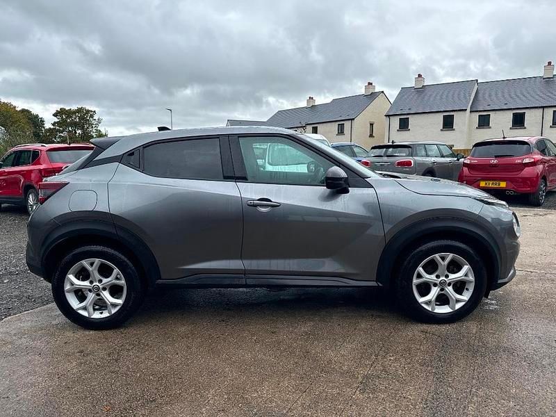 Used Nissan Juke N-Connecta 113 HP (83 kW) 2021 Grey SUV