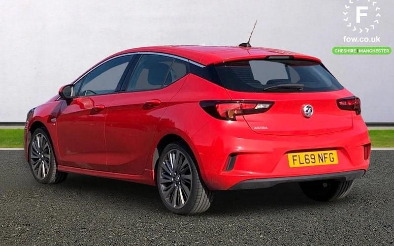 Usado Vauxhall Astra Active 150 CV (110 kW) 2019 Rojo Utilitario