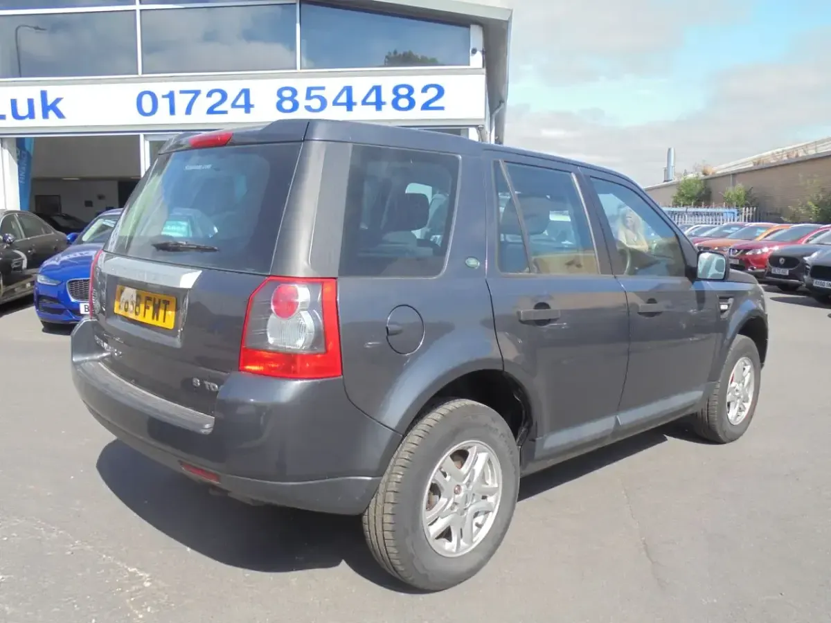 Used Land Rover Freelander 2 S 157 HP (115 kW) 2009 Grey SUV