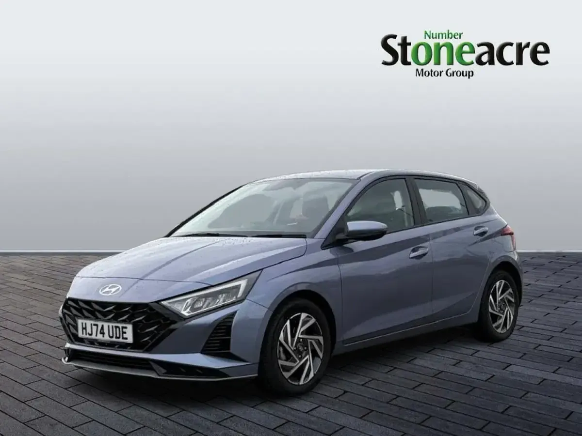 Used Hyundai i20 Advanced 101 HP (74 kW) 2024 Blue Hatchback