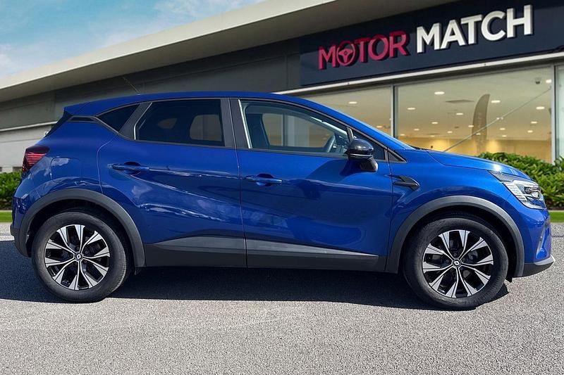 Used Renault Captur Evolution 143 HP (105 kW) 2023 Blue SUV