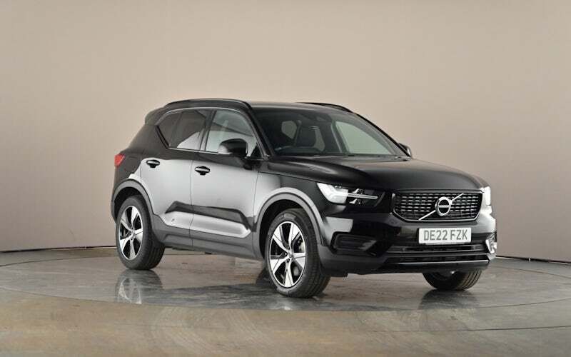 Used 2022 Volvo XC40 R-Design SUV | £25,598 (Fair price) - Image 1/4