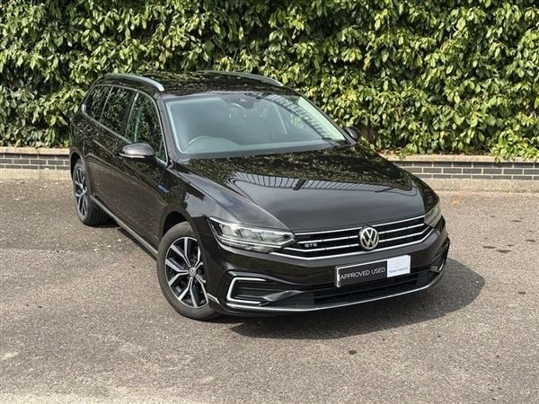Brown Used 2020 VW Passat GTE Estate | £17,745 (Fair price) - Image 1/1