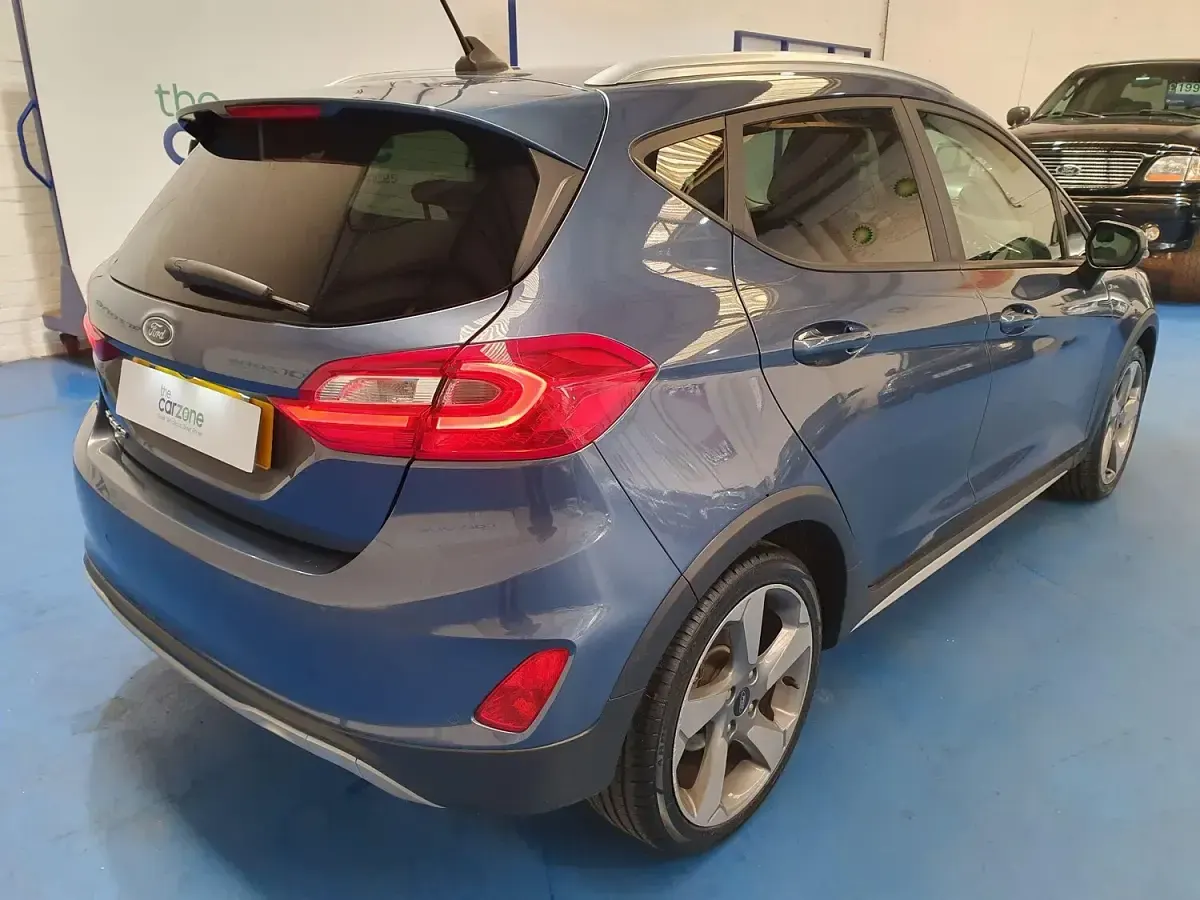 Used Ford Fiesta Active X 125 HP (91 kW) 2020 Blue Hatchback