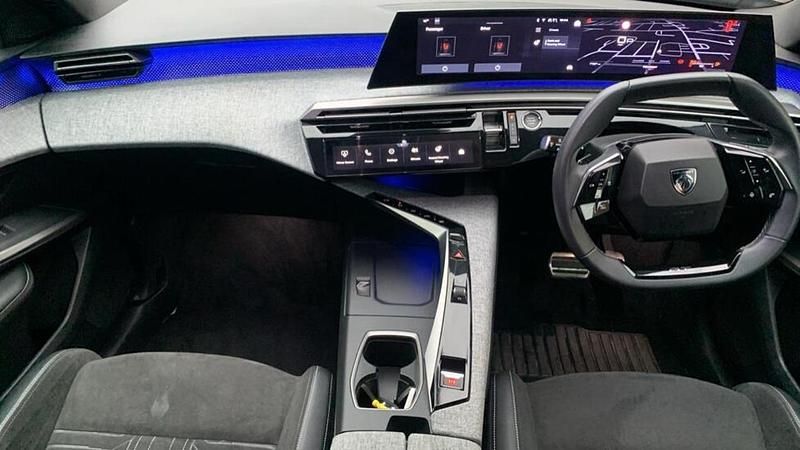 Used Peugeot 3008 GT 134 HP (98 kW) 2025 Grey SUV