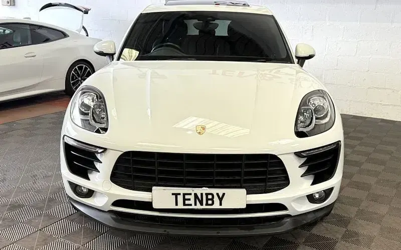 Used Porsche Macan S 258 HP (189 kW) 2017 White SUV
