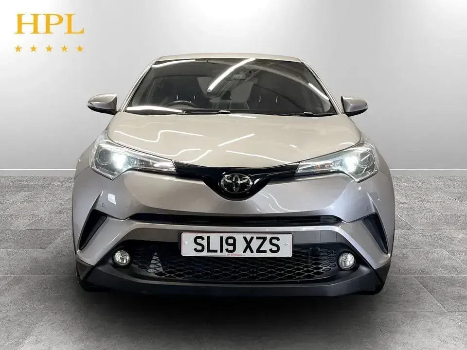 Used Toyota C-HR 116 HP (85 kW) 2019 Silver SUV