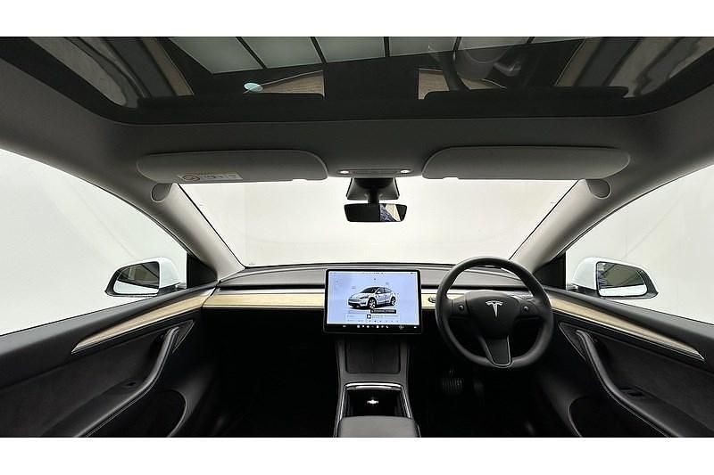 Used Tesla Model Y RWD 219 kW (299 HP) 2022 White SUV