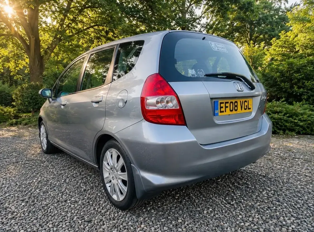 Used Honda Jazz SE 81 HP (59 kW) 2008 Silver Hatchback