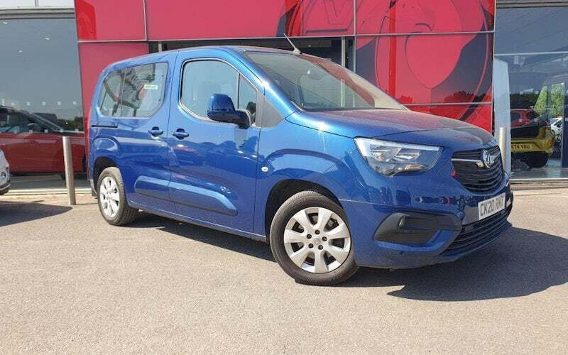 Blue Used 2020 Vauxhall Combo S MPV | £13,995 (Fair price) - Image 1/4