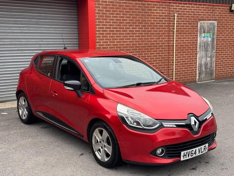 Red Used 2014 Renault Clio IV Dynamique Hatchback | £2,295 (Expensive) - Image 1/4