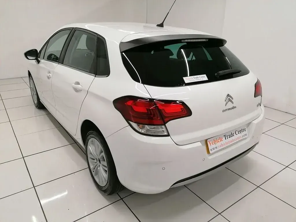 Gebraucht Citroën C4 Flair 2016 Weiß Kleinwagen