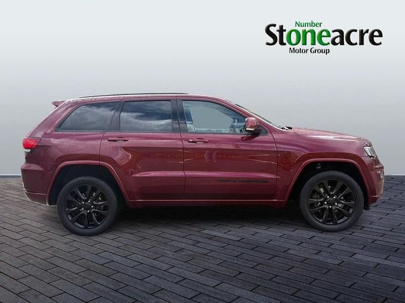 Used Jeep Grand Cherokee Night Eagle 250 HP (183 kW) 2018 Red SUV