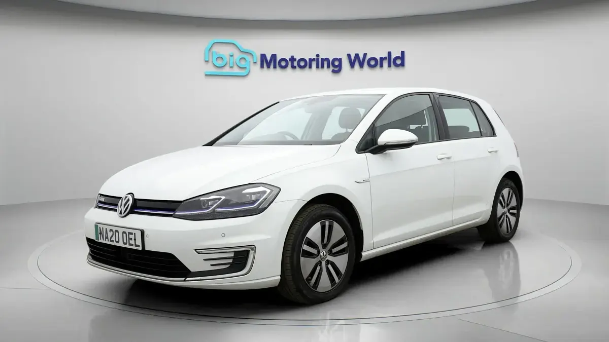 Used VW e-Golf 100 kW (136 HP) 2019 White Hatchback