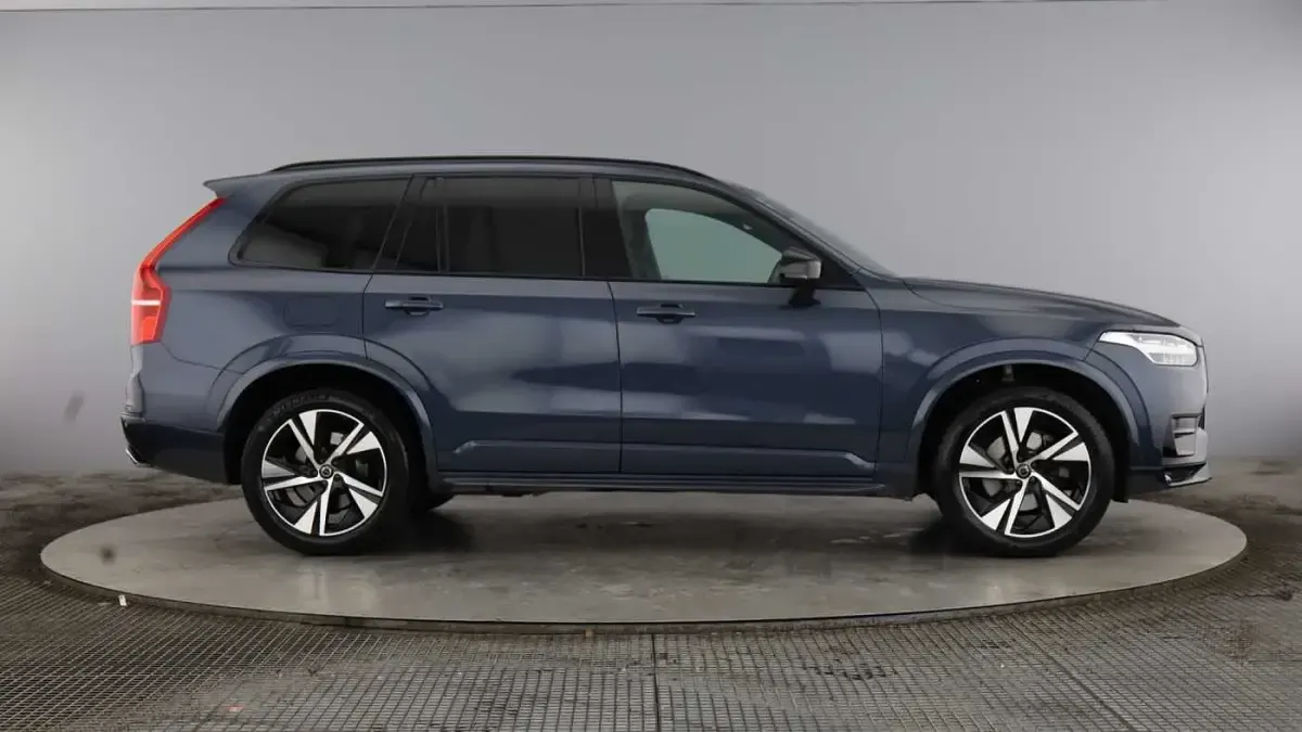 Used Volvo XC90 R-Design 250 HP (183 kW) 2021 SUV