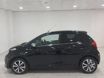 Używany Citroën C1 Shine 72 KM (52 kW) 2021 Czarny Hatchback