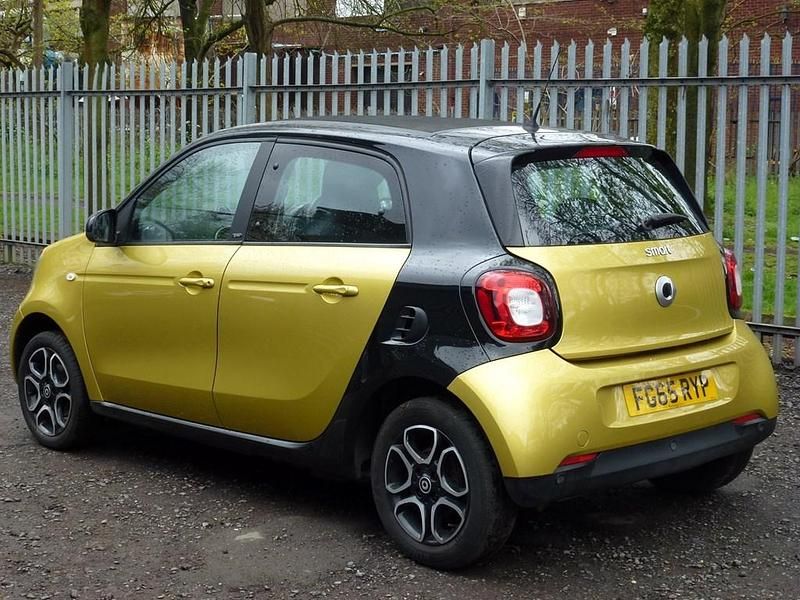 Used Smart ForFour Premium 2015 Yellow Hatchback