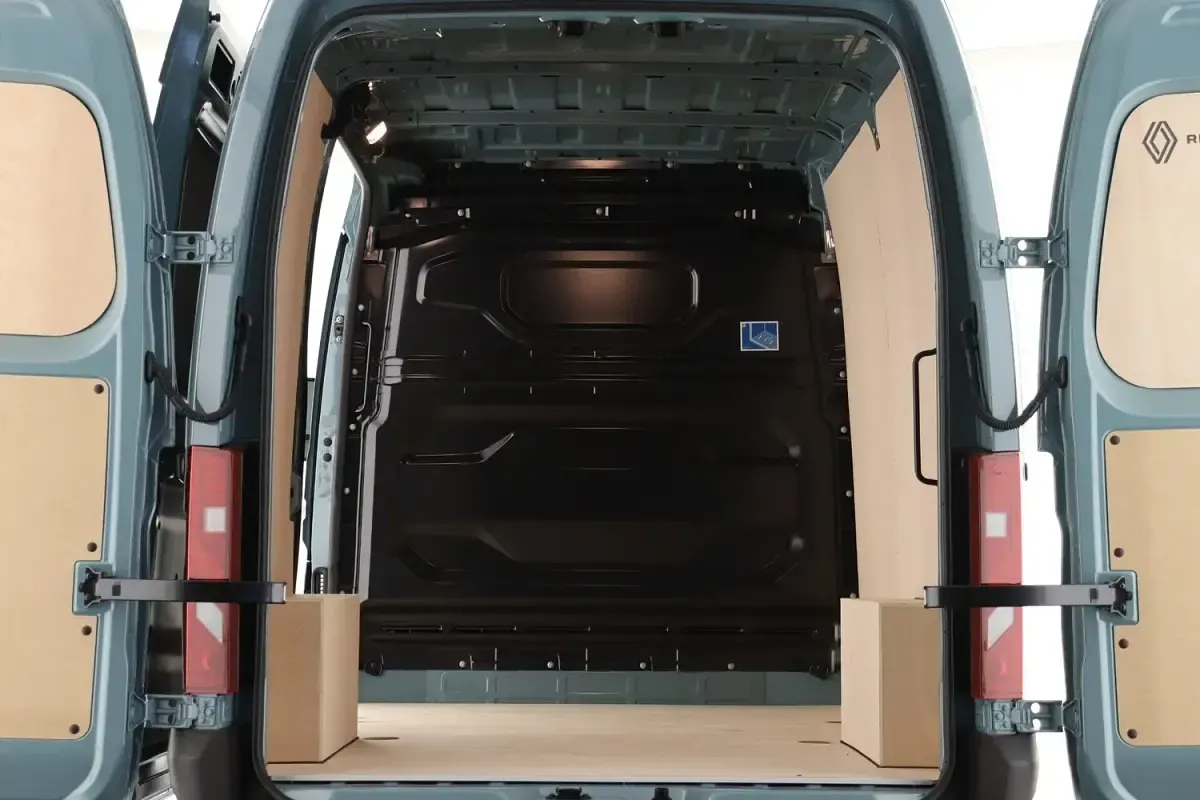Novo Renault Master 2026 Azul Monovolume