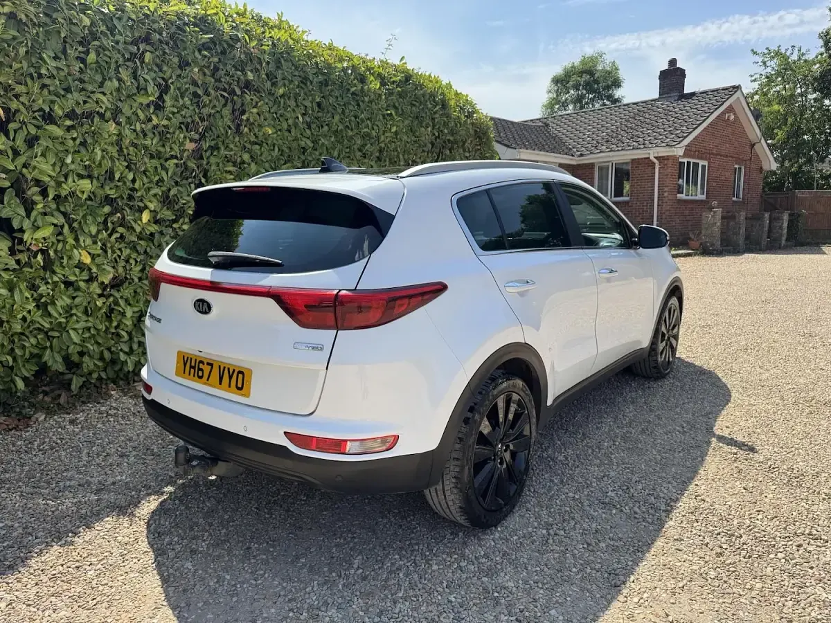 Used Kia Sportage 115 HP (84 kW) 2017 White SUV
