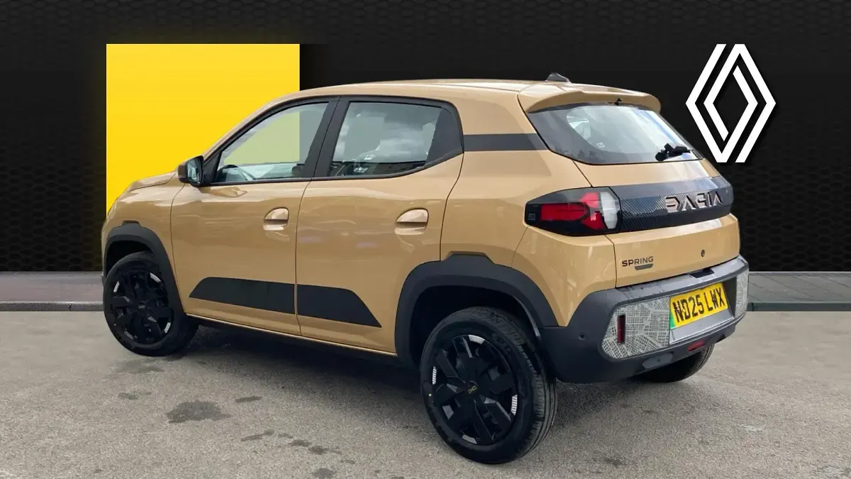 Used Dacia Spring Extreme 47 kW (65 HP) 2025 Beige Hatchback