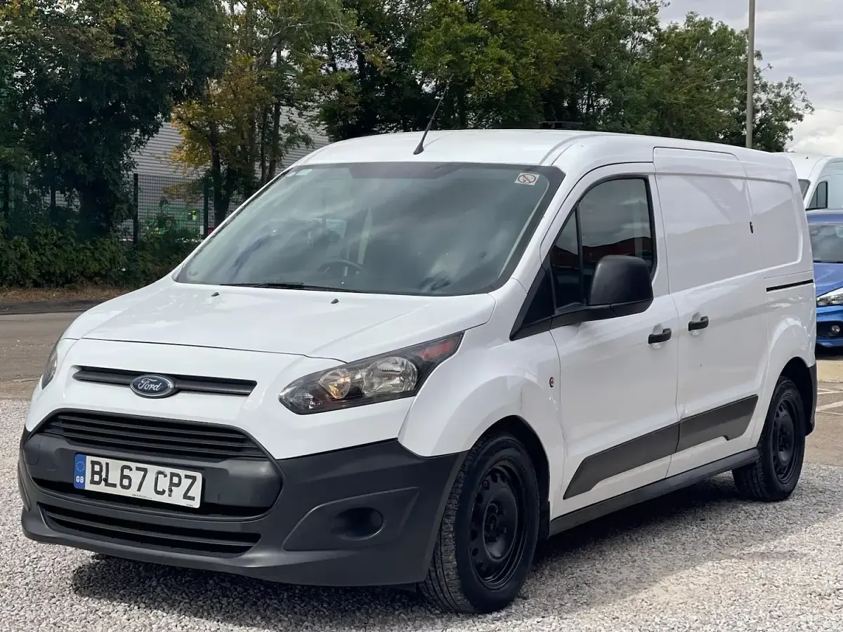 Used Ford Transit Connect 100 HP (73 kW) 2018 White MPV