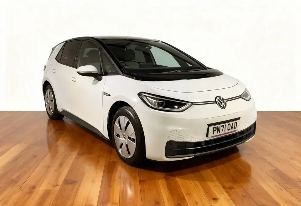 Used VW ID.3 Pro 106 kW (145 HP) 2021 White Hatchback