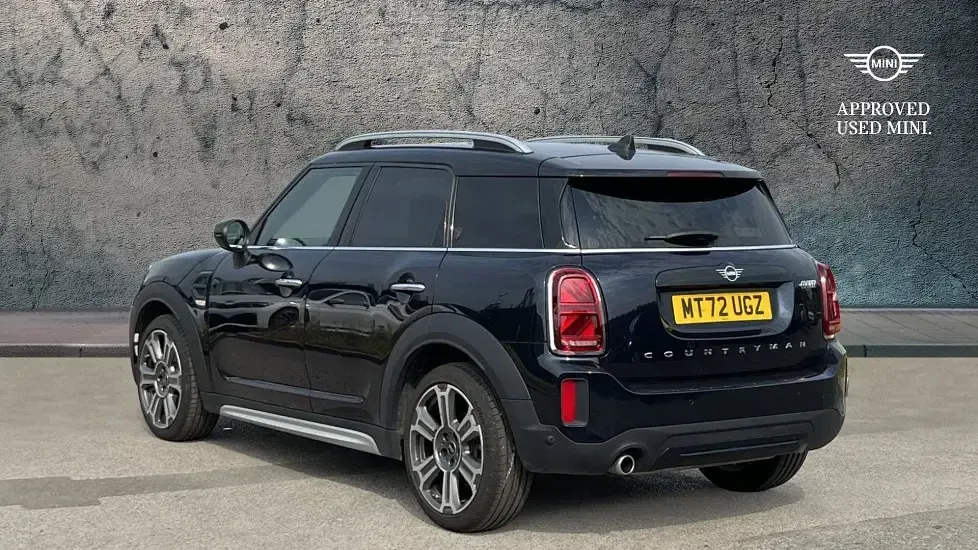 Used Mini Cooper Countryman Exclusive 136 HP (100 kW) 2022 Black SUV