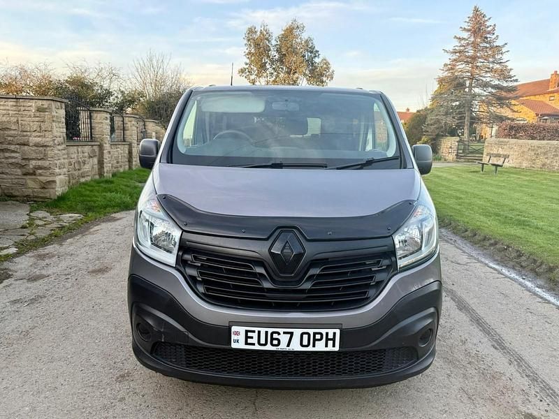 Used Renault Trafic Business 2017 Grey MPV