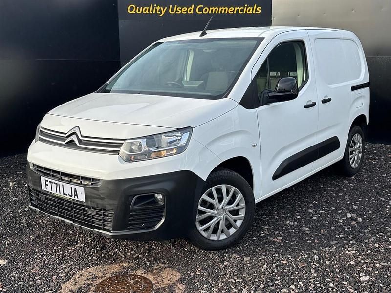 Used Citroën Berlingo 100 HP (73 kW) 2022 White MPV