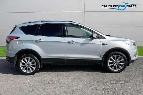 Usado Ford Kuga Titanium 2019 Plateado SUV