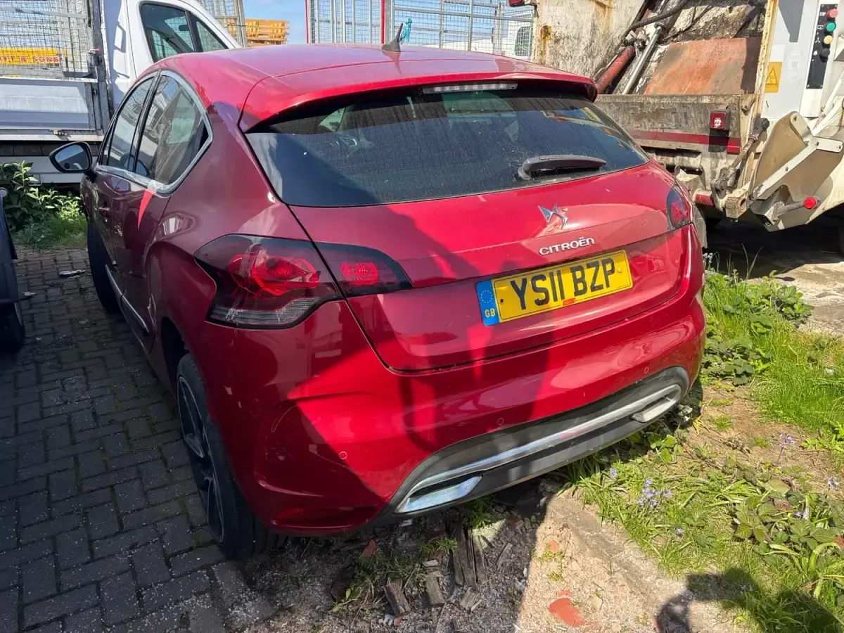 Usado Citroën DS4 2011 Rojo Utilitario