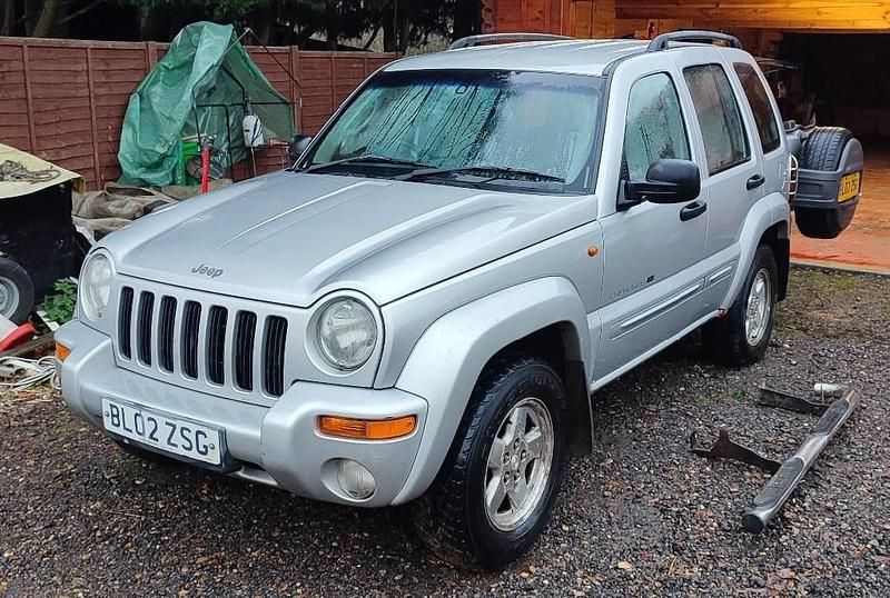 Used Jeep Cherokee Limited 143 HP (105 kW) 2002 Silver SUV