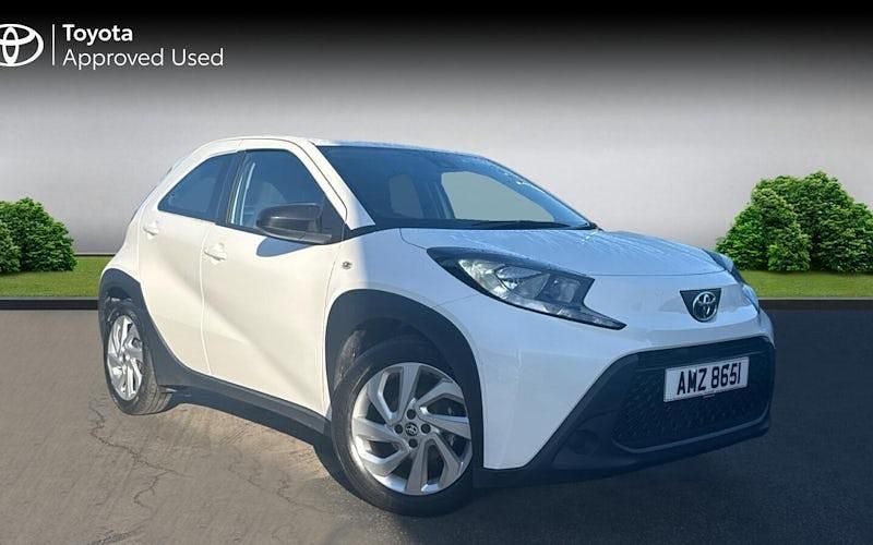 Used 2025 Toyota Aygo X PURE SUV | £10,990 (Good price) - Image 1/4
