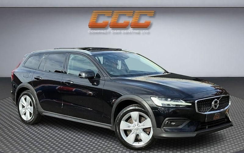 Used 2019 Volvo V60 CC Estate | £13,990 (Fair price) - Image 1/3