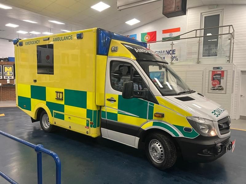 Used Mercedes Sprinter 190 HP (139 kW) 2018 White Van