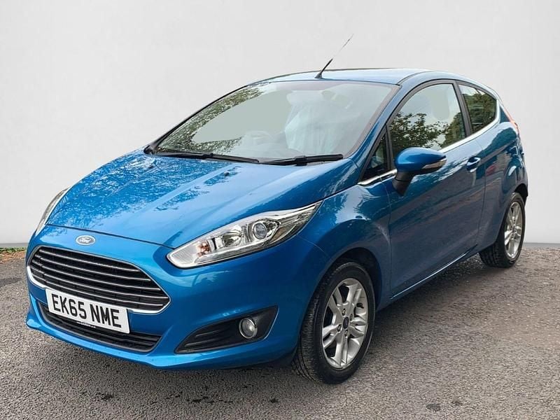 Used Ford Fiesta Zetec 82 HP (60 kW) 2015 Blue Hatchback