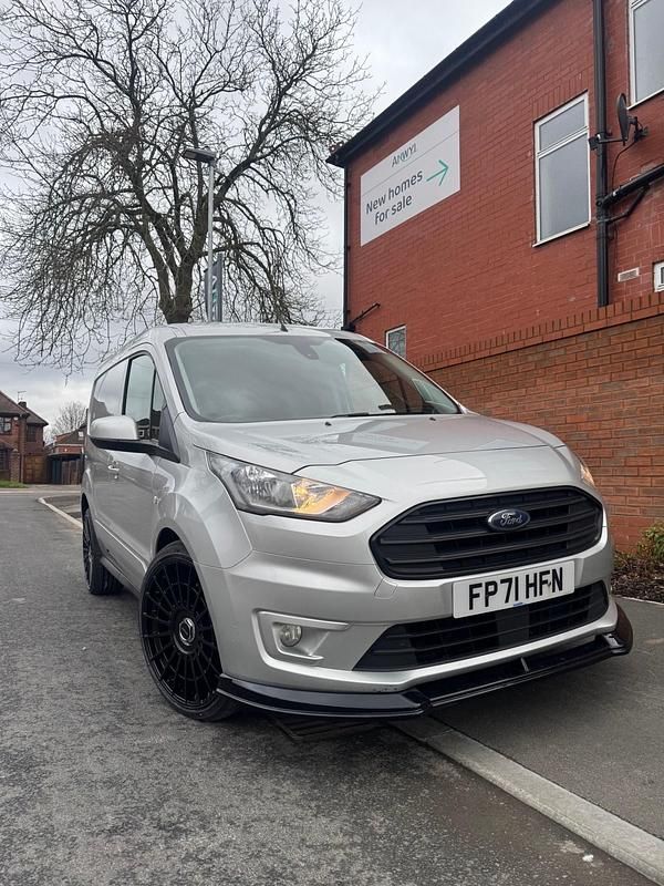 Second-hand Ford Transit Connect Limited 120 CP (88 kW) 2021 Argintiu Monovolum