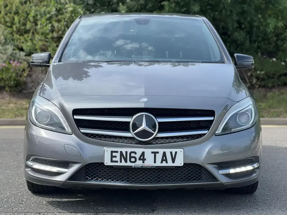 Used Mercedes B180 107 HP (78 kW) 2015 Grey Hatchback