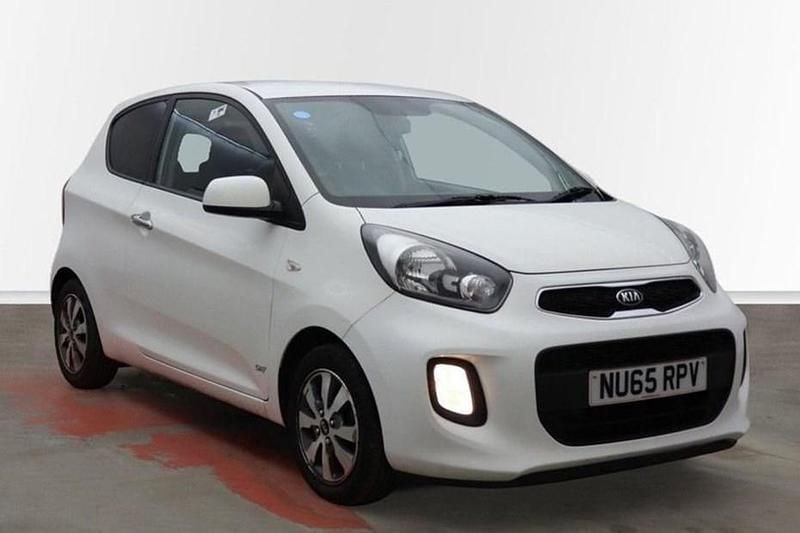 Used Kia Picanto 65 HP (47 kW) 2015 White Hatchback