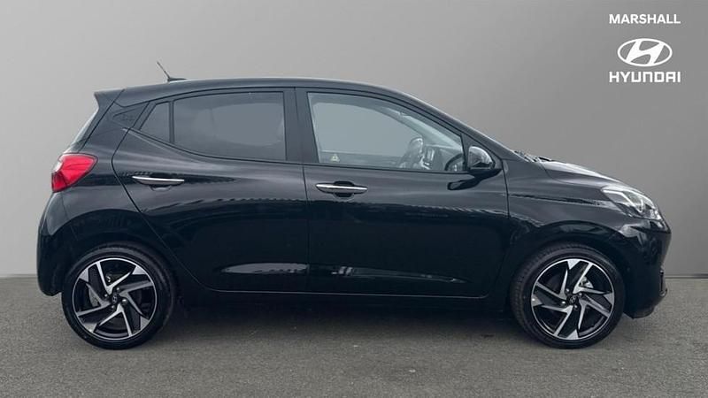 New Hyundai i10 Premium 79 HP (58 kW) 2026 Phantom black Hatchback
