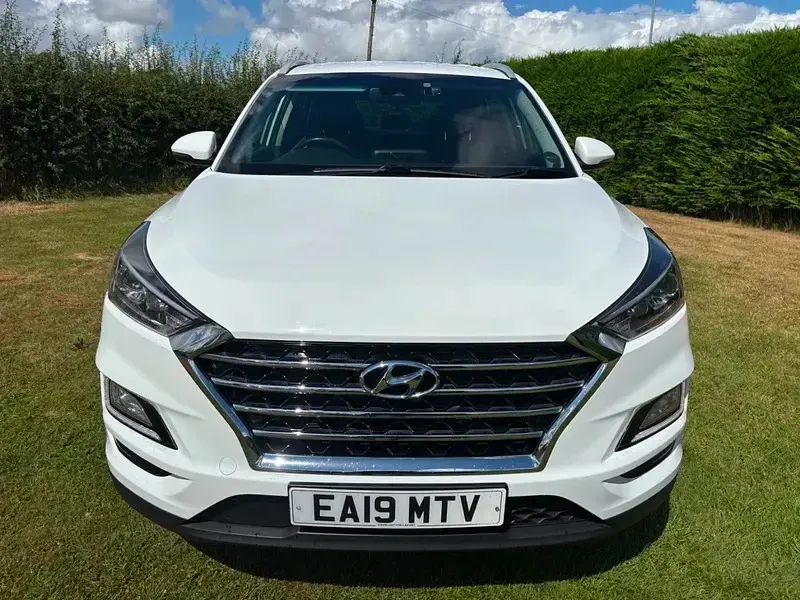 Used Hyundai Tucson Premium 177 HP (130 kW) 2019 White SUV