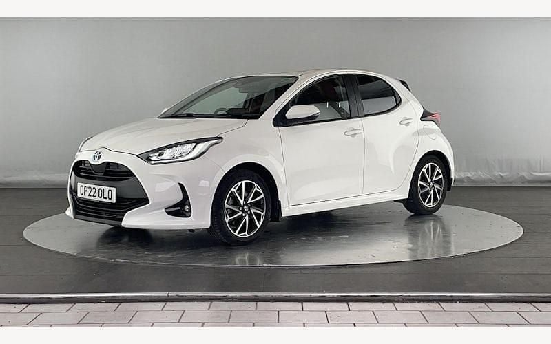Used Toyota Yaris Hybrid Design 116 HP (85 kW) 2025 Hatchback