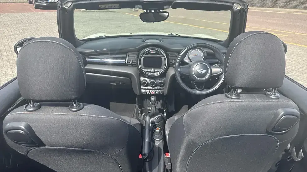 Used Mini Cooper Cabriolet 134 HP (98 kW) 2016 White Cabriolet