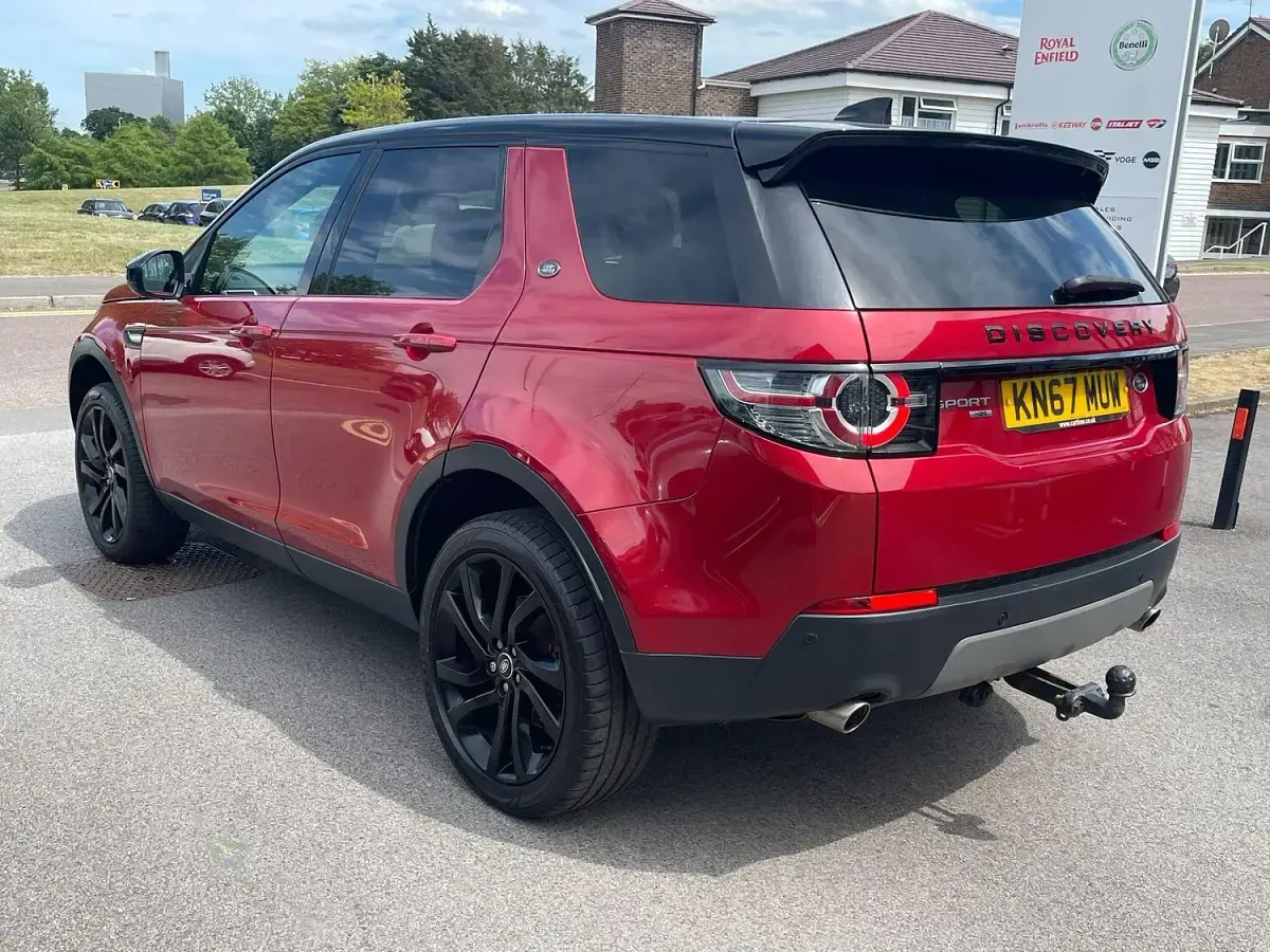 Used Land Rover Discovery 5 HSE 2017 Red SUV