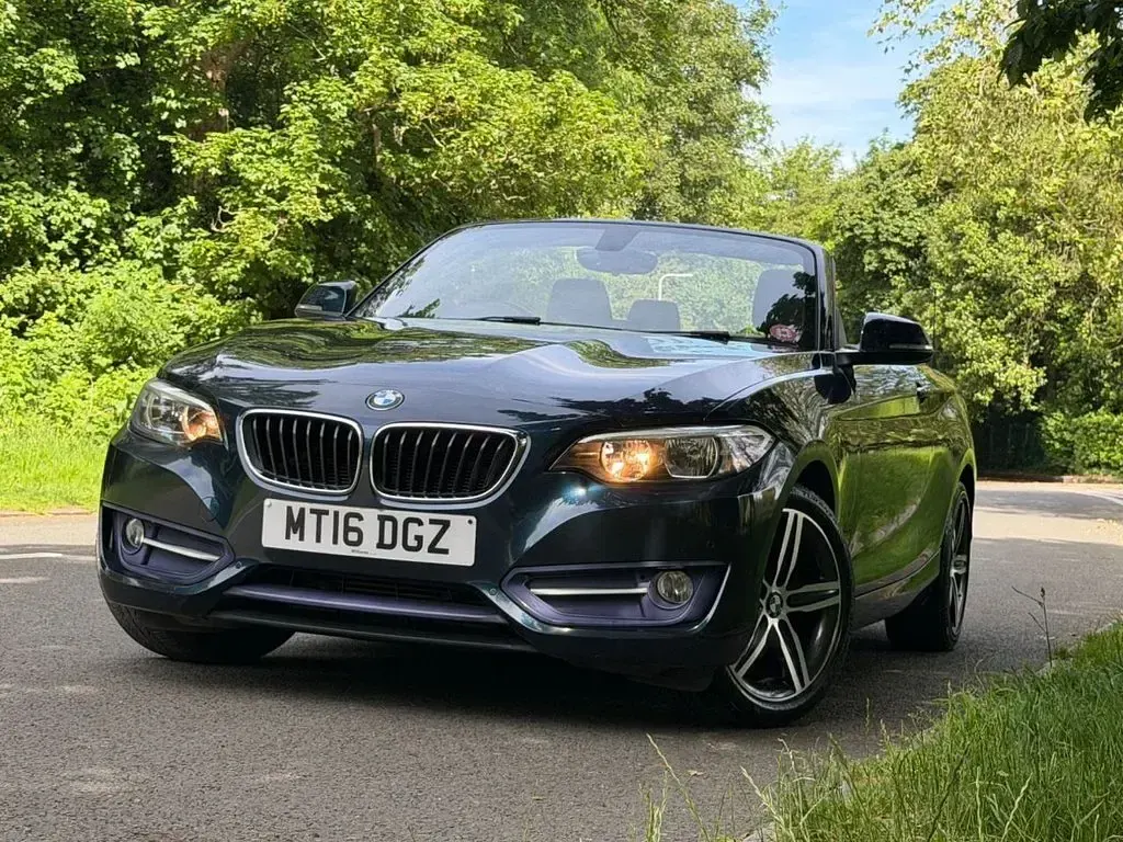 Used BMW 220 Sport Line 190 HP (139 kW) 2016 Blue Cabriolet