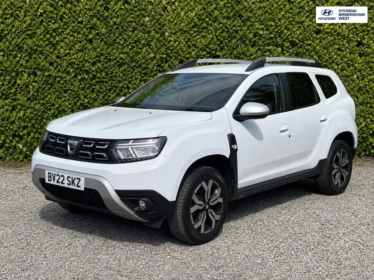 Used Dacia Duster Prestige 90 HP (66 kW) 2022 White SUV