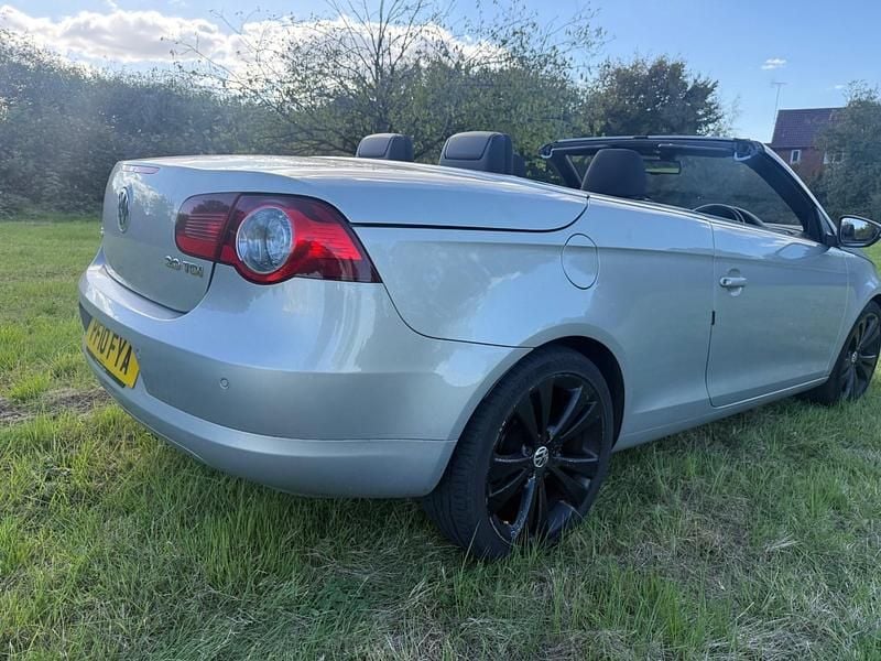 Used VW Eos Sportline 140 HP (102 kW) 2010 Silver Cabriolet