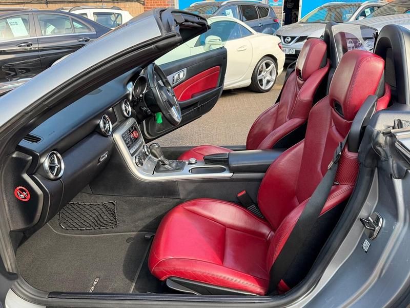 Used Mercedes SLK250 204 HP (150 kW) 2012 Silver Cabriolet